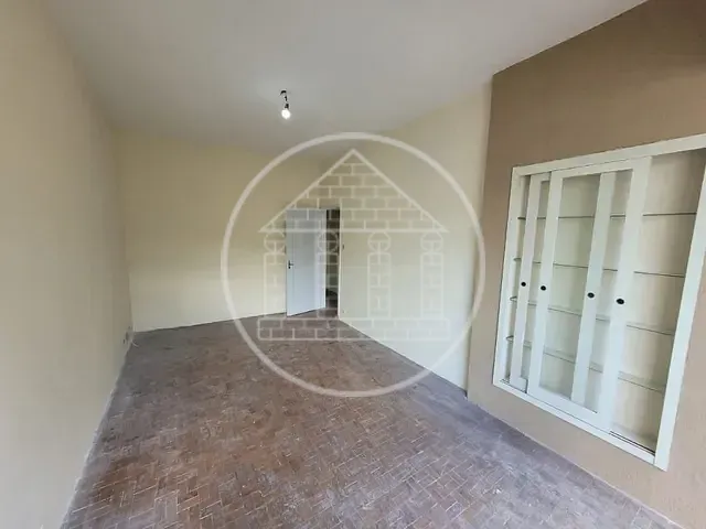 Casa com 200m² 2 quartos e 1 banheiro, à venda, no bairro Cidade Dutra em São Paulo