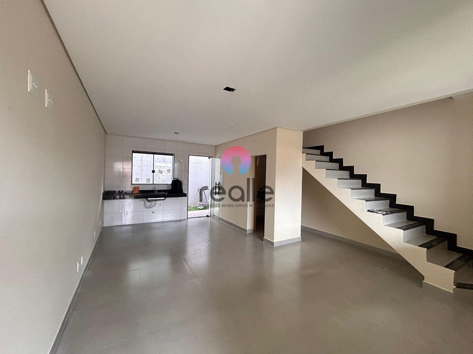 Casa, 3 quartos, 110 m² - Foto 1