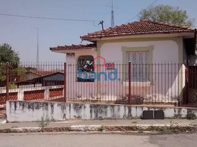 Casa com 700m² 3 quartos e 2 banheiros, à venda, no bairro Vila Progresso em Porto Feliz