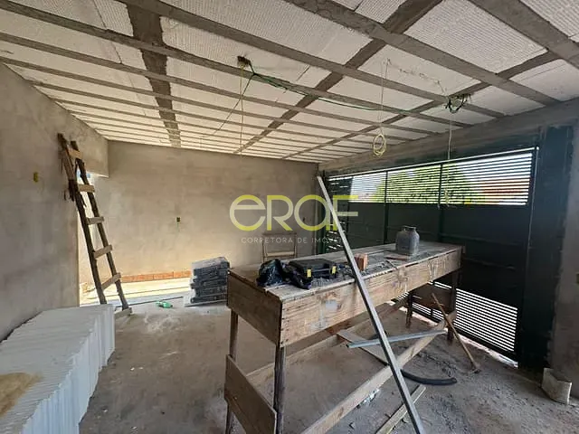 Casa 3 quartos e 2 banheiros, à venda, no bairro Jardim Califórnia em Formosa