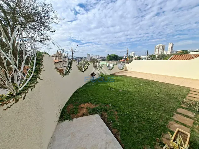 Casa 3 quartos e 2 banheiros, à venda ou para alugar, no bairro Jardim Planalto em Jundiaí