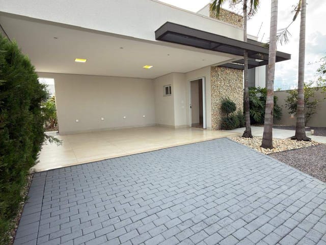 Casa com 365m² 3 quartos e 2 banheiros, à venda, no bairro Residencial Recanto Suíço em Sinop