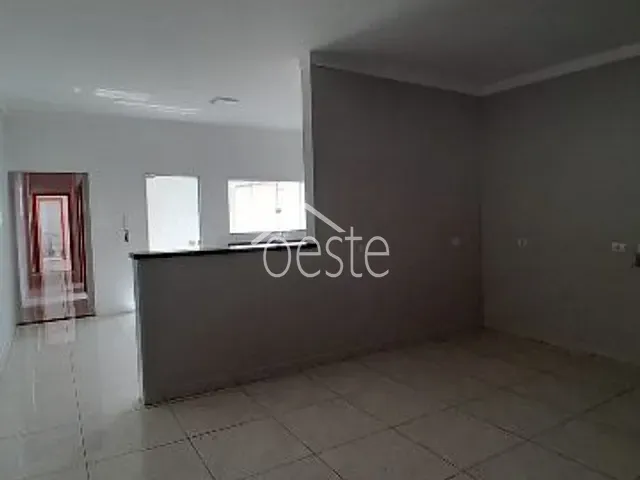 Casa com 140m² 2 quartos e 2 banheiros, para alugar, no bairro Jardim Vista Alegre em Santa Bárbara D'Oeste