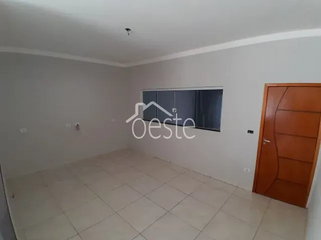 Casa com 140m² 2 quartos e 2 banheiros, para alugar, no bairro Jardim Vista Alegre em Santa Bárbara D'Oeste