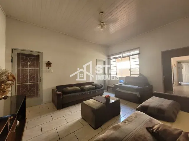 Casa com 308m² 4 quartos e 1 banheiro, à venda, no bairro Centro em Andradas