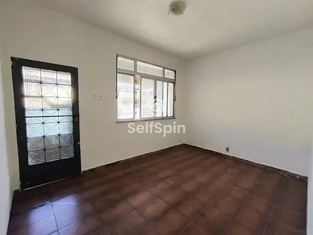Casa 2 quartos e 2 banheiros, para alugar, no bairro São Lourenço em Niterói