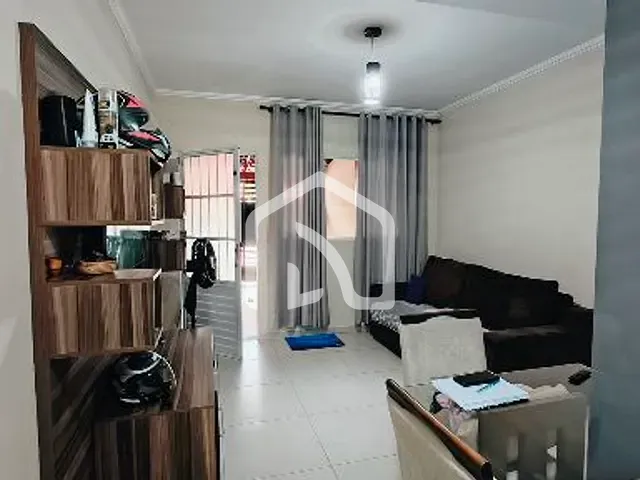 Casa com 70m² 3 quartos e 2 banheiros, à venda, no bairro São Pedro em Osasco