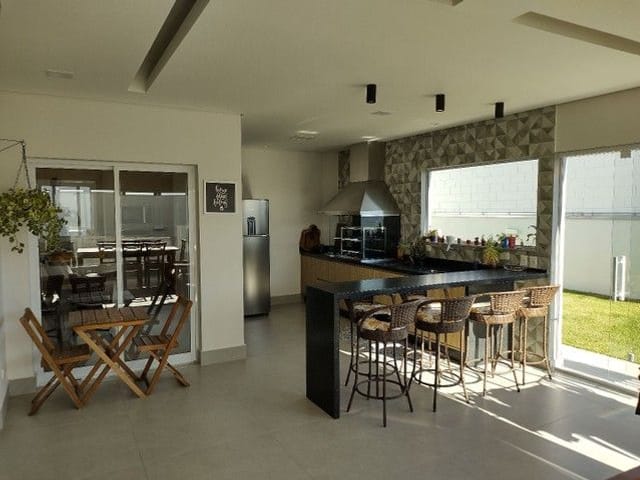 Casa com 452m² 3 quartos e 6 banheiros, à venda, no bairro Condomínio Residencial Monte Carlo em São José dos Campos