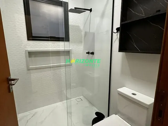 Casa com 605m² 4 quartos e 6 banheiros, à venda, no bairro Condomínio Residencial Colinas do Paratehy em São José dos Campos