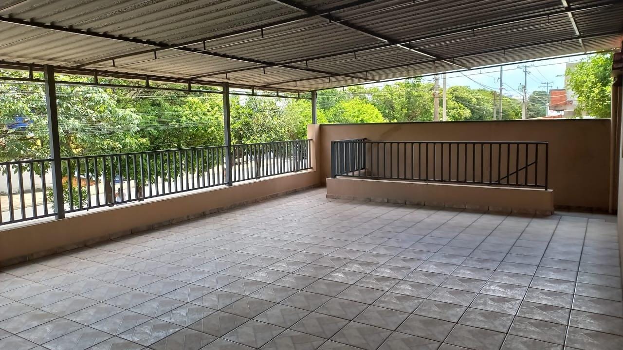 Casa, 3 quartos, 200 m² - Foto 2