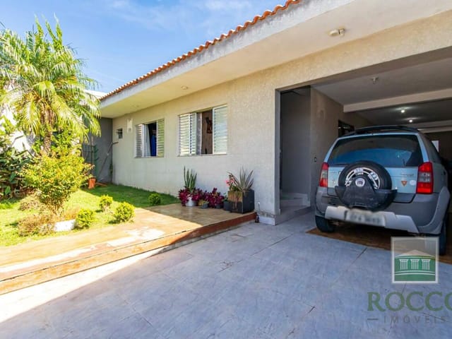 Casa 3 quartos e 2 banheiros, à venda, no bairro XAXIM em Curitiba