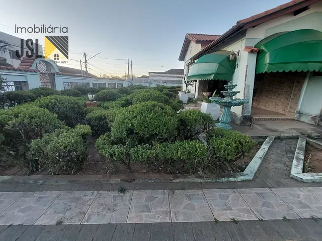 Casa com 1200m² 5 quartos e 2 banheiros, para alugar, no bairro Vila Resende em Caçapava