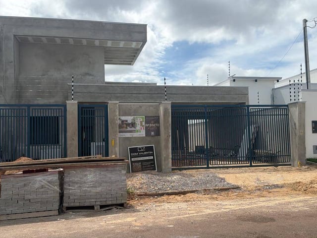 Casa com 300m² 3 quartos e 1 banheiro, à venda, no bairro Loteamento Jardim Nápoles em Sinop