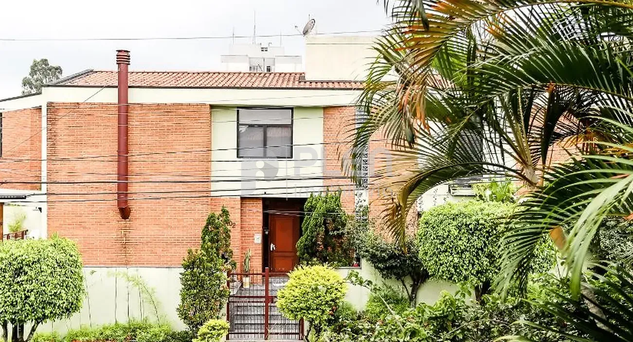 Casa de 5 quartos à venda em Jardim Tremembé, São Paulo