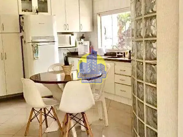 Casa com 245m² 4 quartos e 2 banheiros, à venda, no bairro Parque dos Príncipes em São Paulo