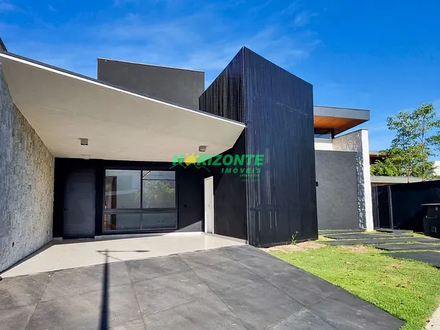 Casa com 620m² 4 quartos e 2 banheiros, à venda, no bairro Jardim do Golfe em São José dos Campos