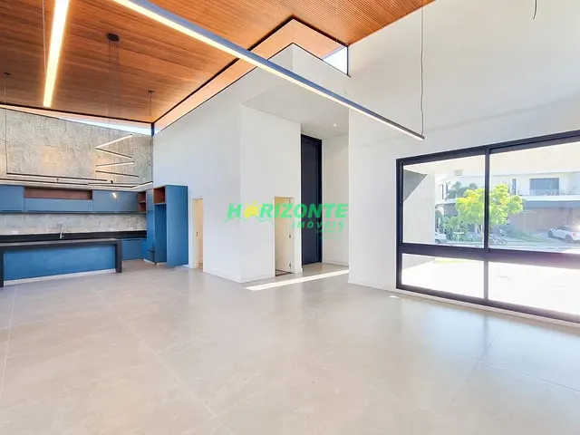 Casa com 620m² 4 quartos e 2 banheiros, à venda, no bairro Jardim do Golfe em São José dos Campos