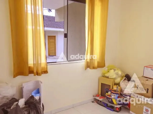 Casa com 119m² 2 quartos e 1 banheiro, à venda, no bairro Contorno em Ponta Grossa