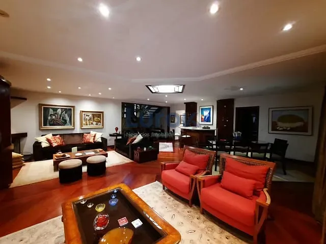 Casa com 1537m² 4 quartos e 7 banheiros, à venda, no bairro Village Visconde de Itamaracá em Valinhos