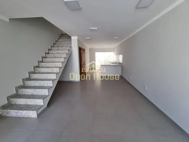 Casa com 257m² 3 quartos e 2 banheiros, à venda, no bairro Laranjal em Volta Redonda