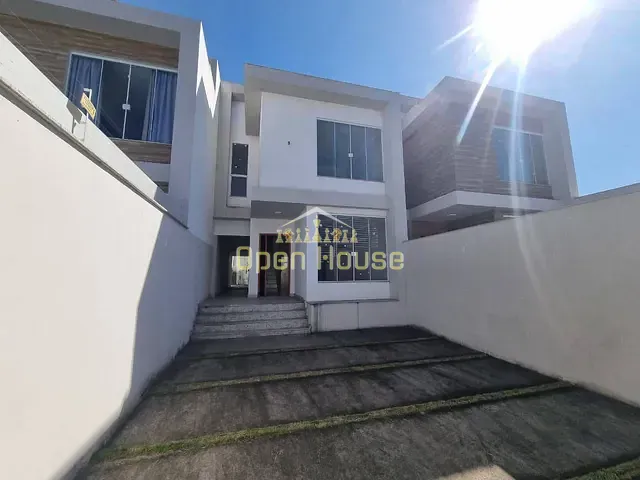 Casa com 257m² 3 quartos e 2 banheiros, à venda, no bairro Laranjal em Volta Redonda
