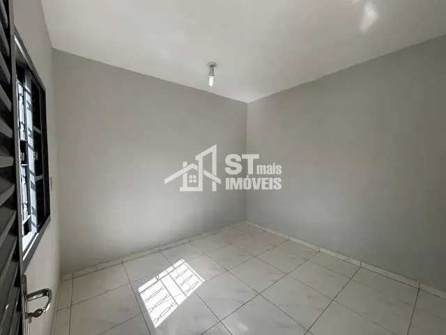 Casa com 210m² 4 quartos e 2 banheiros, à venda, no bairro Jardim Mirante em Andradas