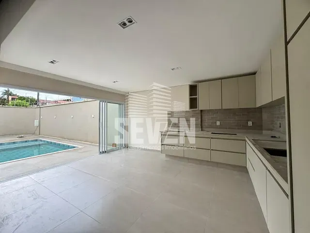 Casa com 244m² 3 quartos e 4 banheiros, à venda, no bairro Residencial Jardim Estoril V em Bauru