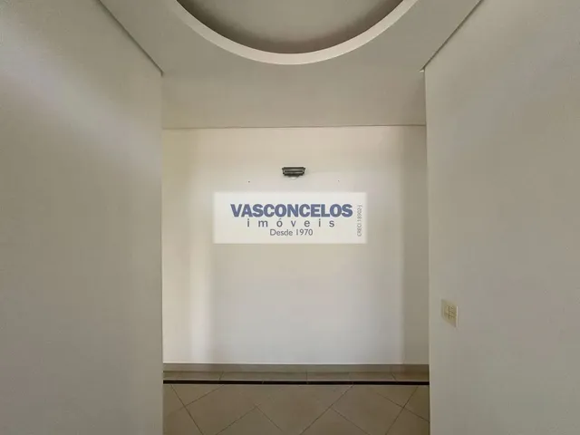 Casa com 490m² 5 quartos e 6 banheiros, à venda, no bairro Jardim das Colinas em São José Dos Campos