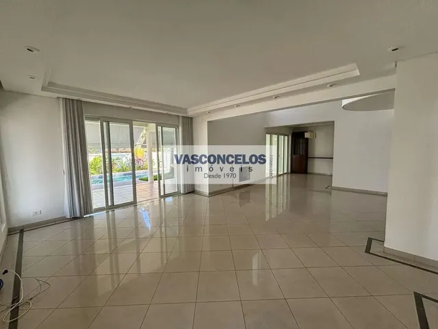 Casa com 490m² 5 quartos e 6 banheiros, à venda, no bairro Jardim das Colinas em São José Dos Campos
