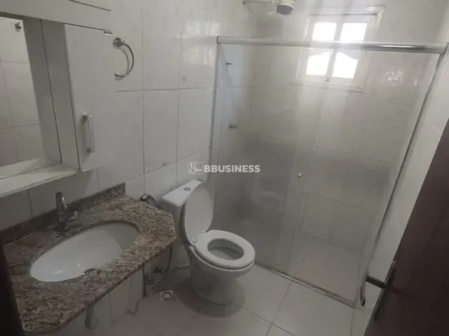 Casa 2 quartos e 3 banheiros, à venda, no bairro Jardim Mariléa em Rio das Ostras