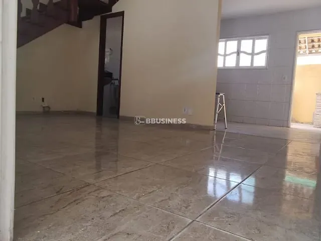 Casa 2 quartos e 3 banheiros, à venda, no bairro Jardim Mariléa em Rio das Ostras