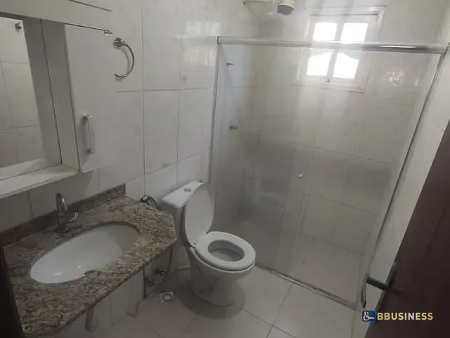 Casa 2 quartos e 3 banheiros, à venda, no bairro Jardim Mariléa em Rio das Ostras