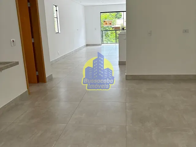 Casa 3 quartos e 2 banheiros, à venda, no bairro Residencial dos Lagos em Cotia