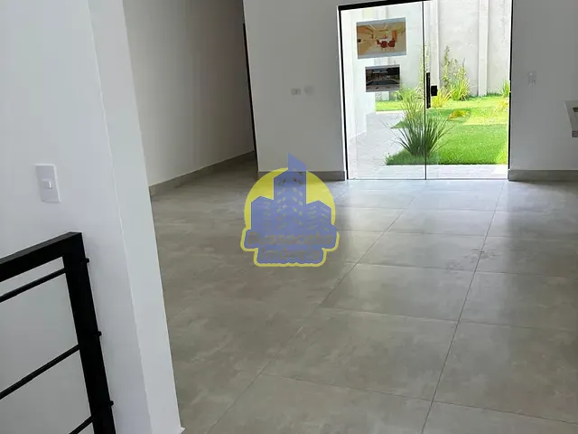 Casa 3 quartos e 2 banheiros, à venda, no bairro Residencial dos Lagos em Cotia