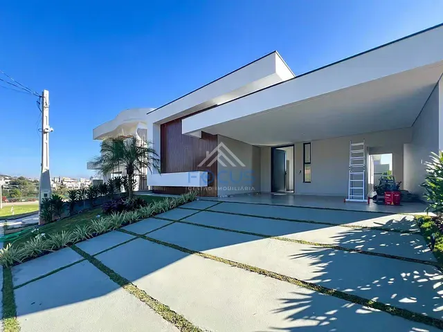 Casa com 360m² 3 quartos e 2 banheiros, à venda, no bairro Residencial Villagio Azzure em Itupeva