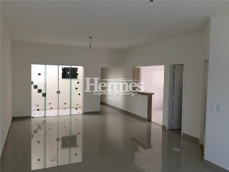Casa, 3 quartos, 215 m² - Foto 2