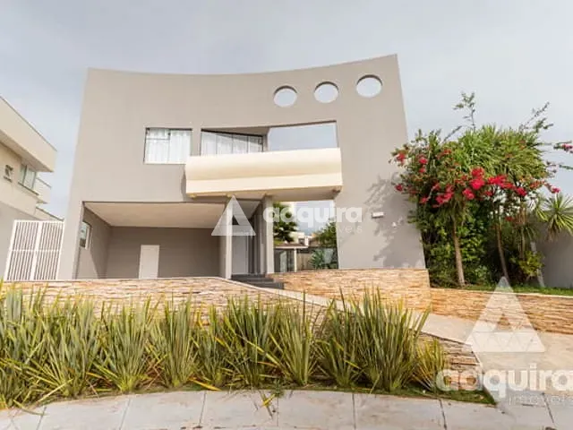 Casa com 550m² 4 quartos e 5 banheiros, à venda, no bairro Orfãs em Ponta Grossa