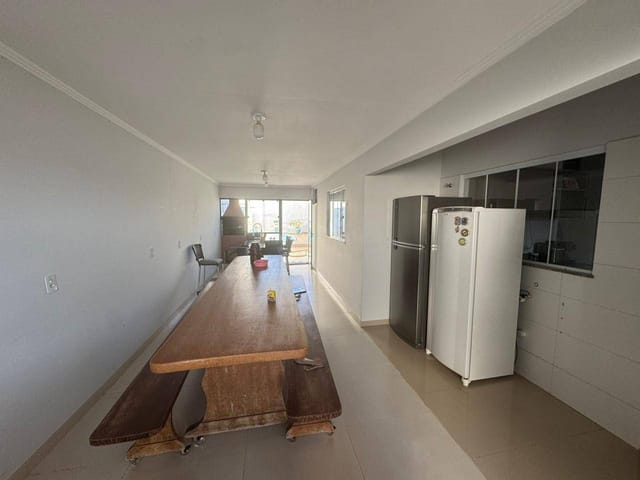 Casa com 240m² 2 quartos e 1 banheiro, à venda, no bairro Menino Jesus II em Sinop