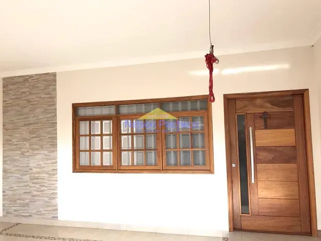 Casa com 283m² 3 quartos e 4 banheiros, à venda, no bairro Santa Terezinha em Capivari