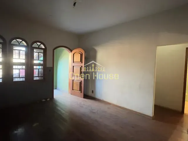 Casa com 264m² 3 quartos e 3 banheiros, à venda, no bairro Vila Santa Cecília em Volta Redonda