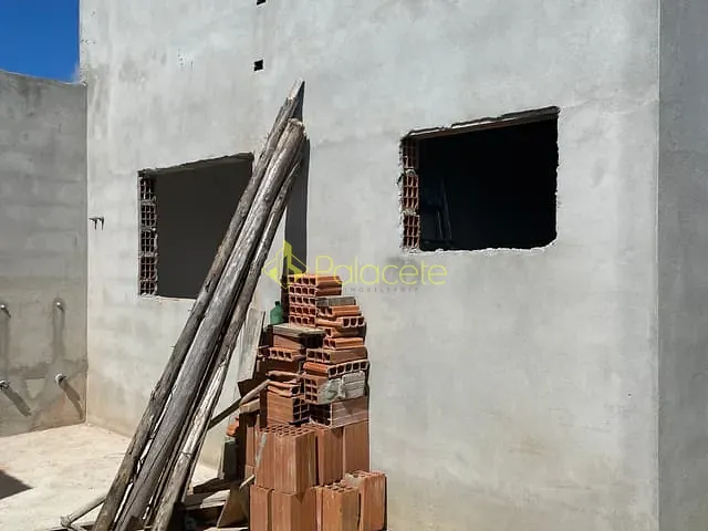 Casa com 175m² 2 quartos e 2 banheiros, à venda, no bairro Veredas em Pindamonhangaba