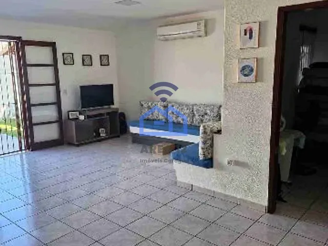 Casa com 360m² 2 quartos e 1 banheiro, à venda, no bairro Martim de Sá em Caraguatatuba