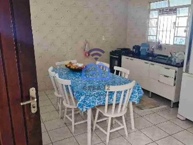 Casa com 360m² 2 quartos e 1 banheiro, à venda, no bairro Martim de Sá em Caraguatatuba