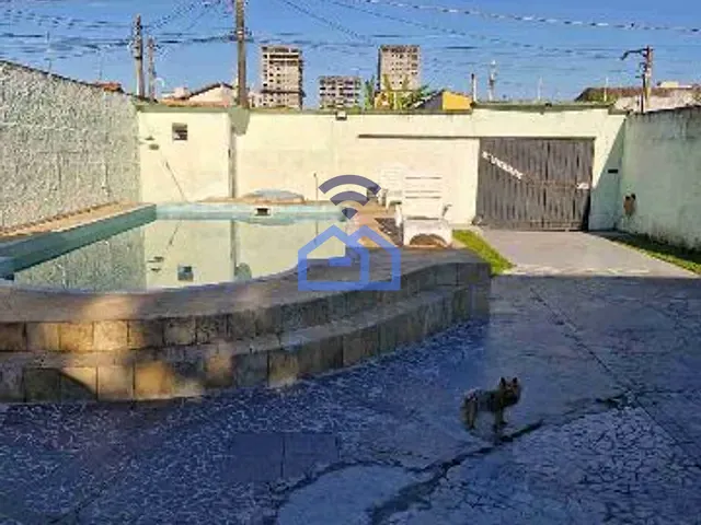 Casa com 360m² 2 quartos e 1 banheiro, à venda, no bairro Martim de Sá em Caraguatatuba
