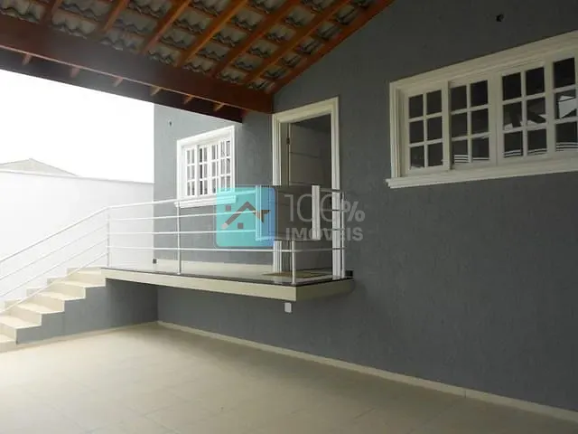Casa com 250m² 3 quartos e 3 banheiros, à venda, no bairro Vila Branca em Jacareí