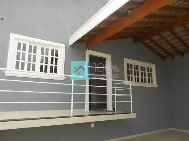 Casa com 250m² 3 quartos e 3 banheiros, à venda, no bairro Vila Branca em Jacareí