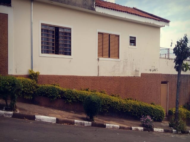 Foto do Casa - CASA para Venda
Parque dos Municípios I, Guaxupé
3 dormitórios, 1 sala, 1 banheiro, 2 vagas
170,00 construída, 200,00 total | Guaxupé Imóveis Ltda