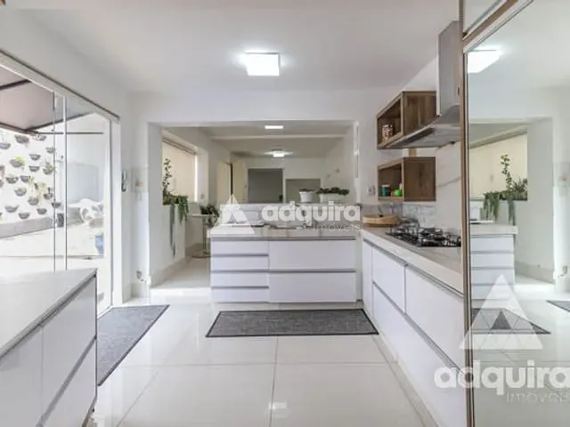 Sobrado com 350m² 3 quartos e 3 banheiros, para alugar, no bairro Centro em Ponta Grossa