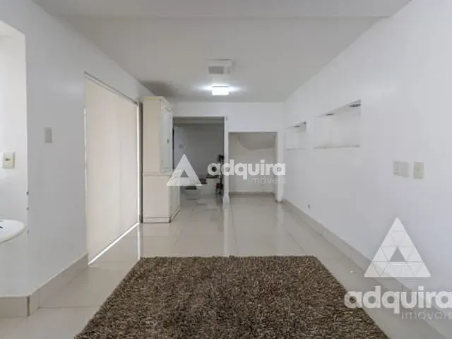 Sobrado com 350m² 3 quartos e 3 banheiros, para alugar, no bairro Centro em Ponta Grossa