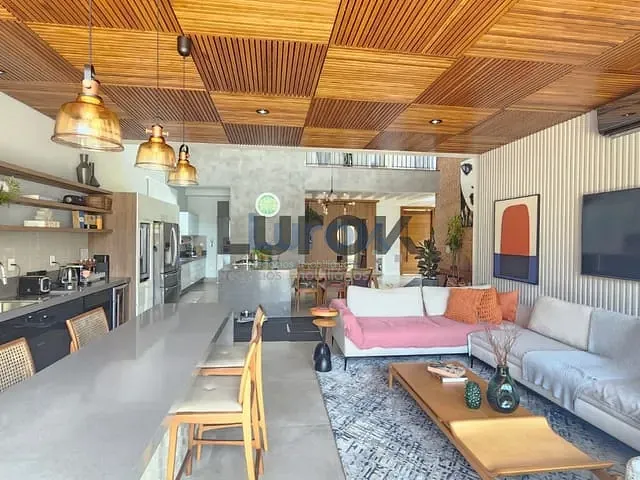 Casa com 480m² 3 quartos e 5 banheiros, à venda, no bairro Joapiranga em Valinhos